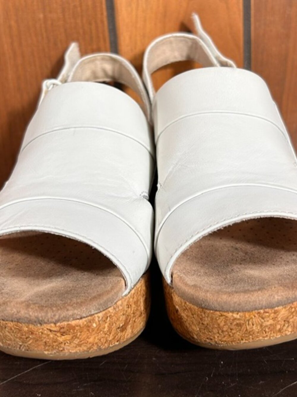 Clarks Annadel Ivory Leather Wedge Sandals Womens Sz 9.5 Heel Strap